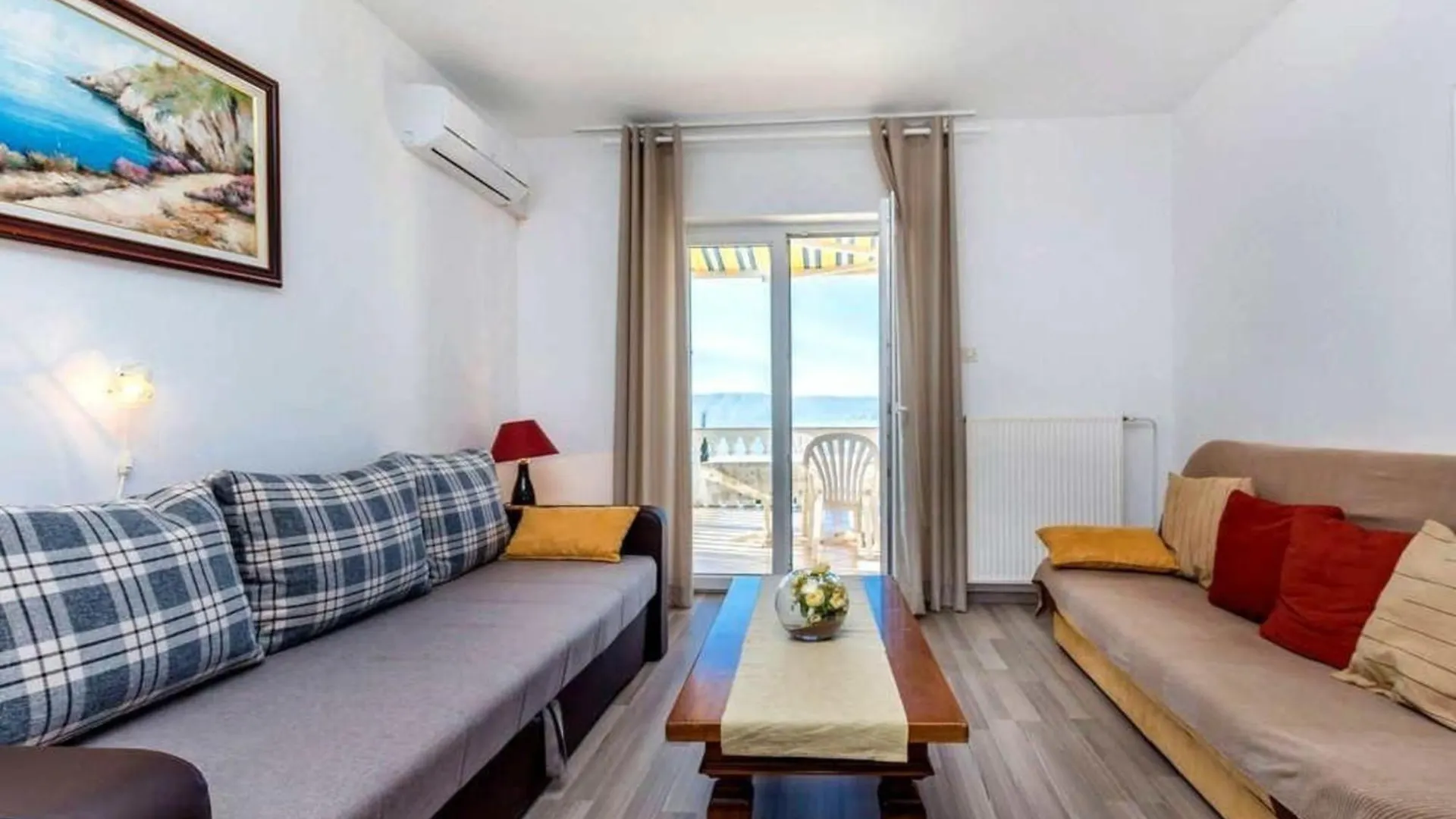Wohnung In Novi Vinodolski Mit Grill, Garten Und Terrasse